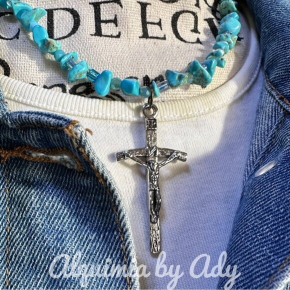 Big statement silver cross and turquoise neclace